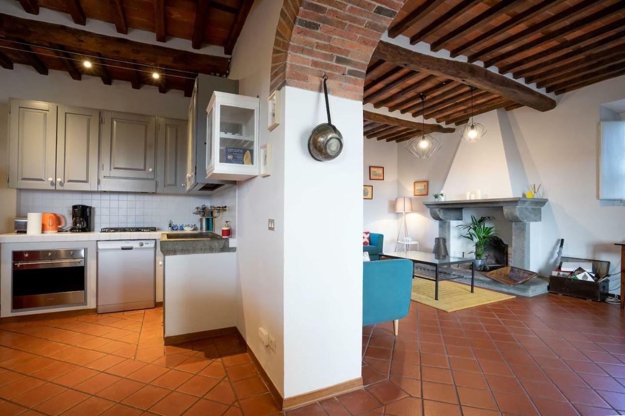 Ampio Appartamento Completamente Rinnovato Con Vista E Piscina Lucca Eksteriør bilde